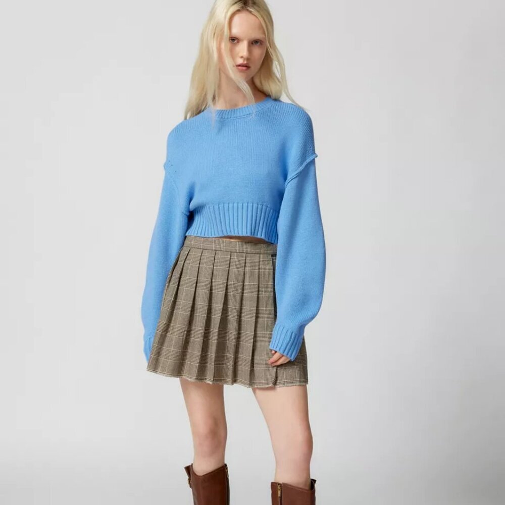 NWT Urban Outfitters Aiden Chunky Knit Cropped Blue Sweater
